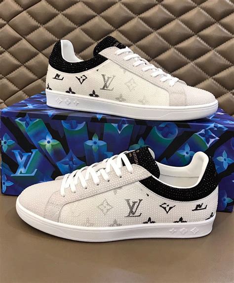 sneakers louis vuitton homme|louis vuitton sneakers men 2022.